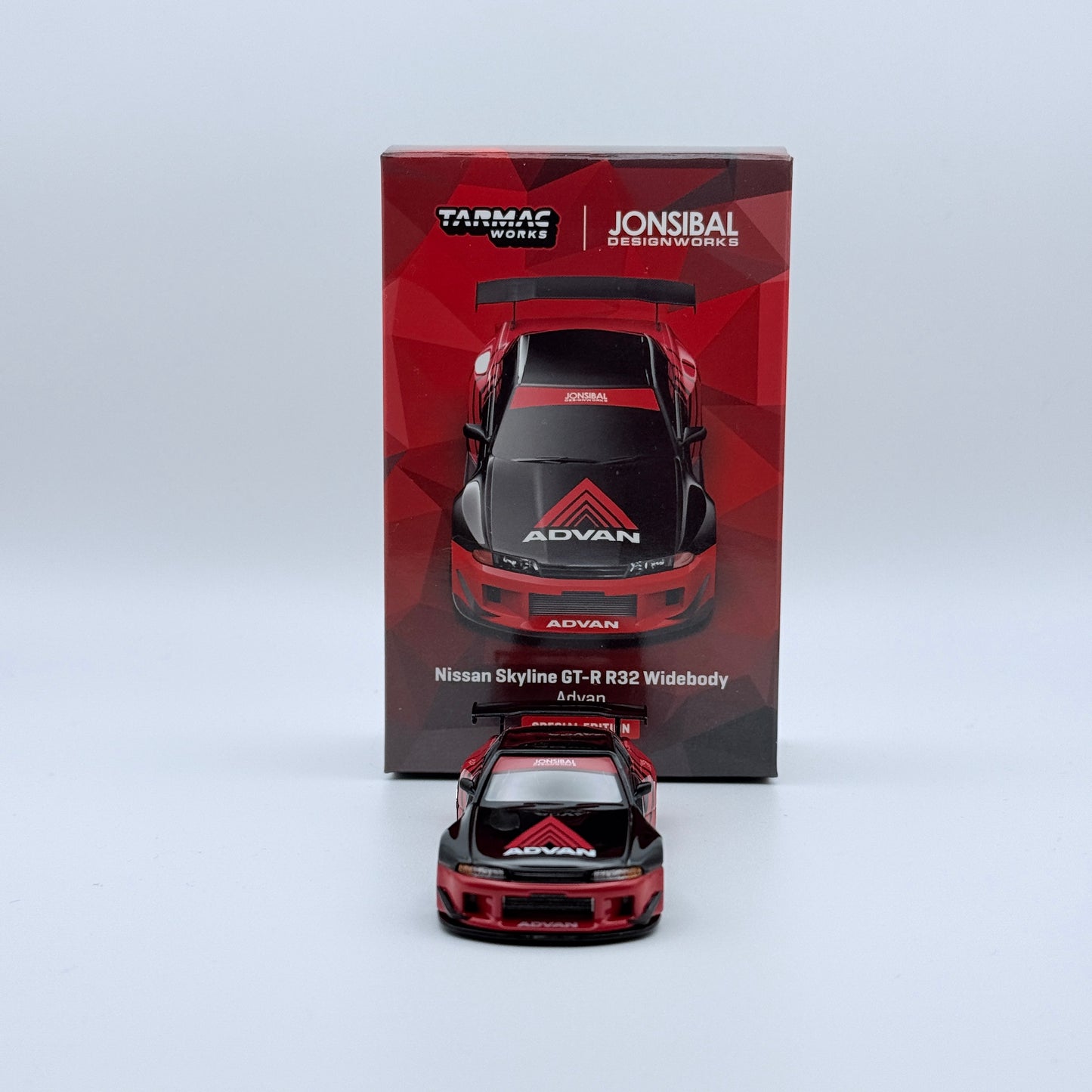 Tarmac Works Nissan Skyline GT-R R32 ADVAN Widebody JonSibal 2024 JCCS Special – Global64